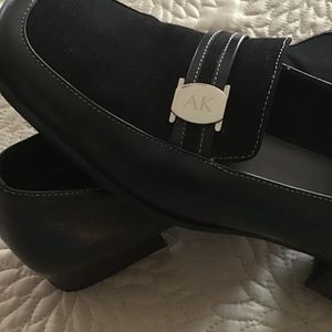 Black Leather Anne Klein Loafers 9